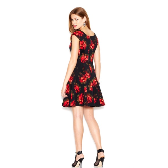 BETSEY JOHNSON DRESS FIT & FLARE FLORAL RETRO Y2K VTG INSPIRED TANGO PARTY 10 - Picture 1 of 12